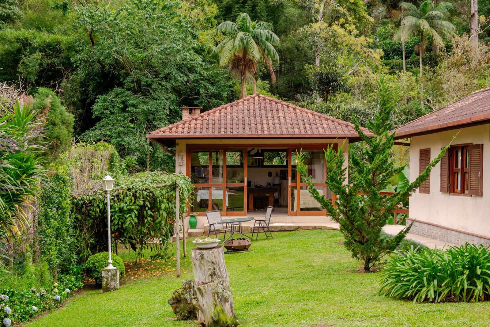 Acomodação fotografada para a publicação do Airbnb sobre viagens em família; imagem de divulgação que acompanha o levantamento.